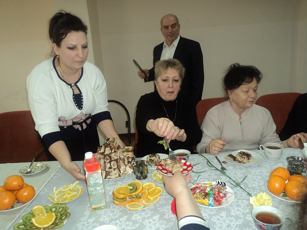 s ogranichennimi vozmoznostymi12